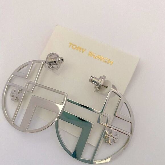 New Tory Burch Silver Logo Chevron Stud Hoop Earrings - Picture 3 of 5